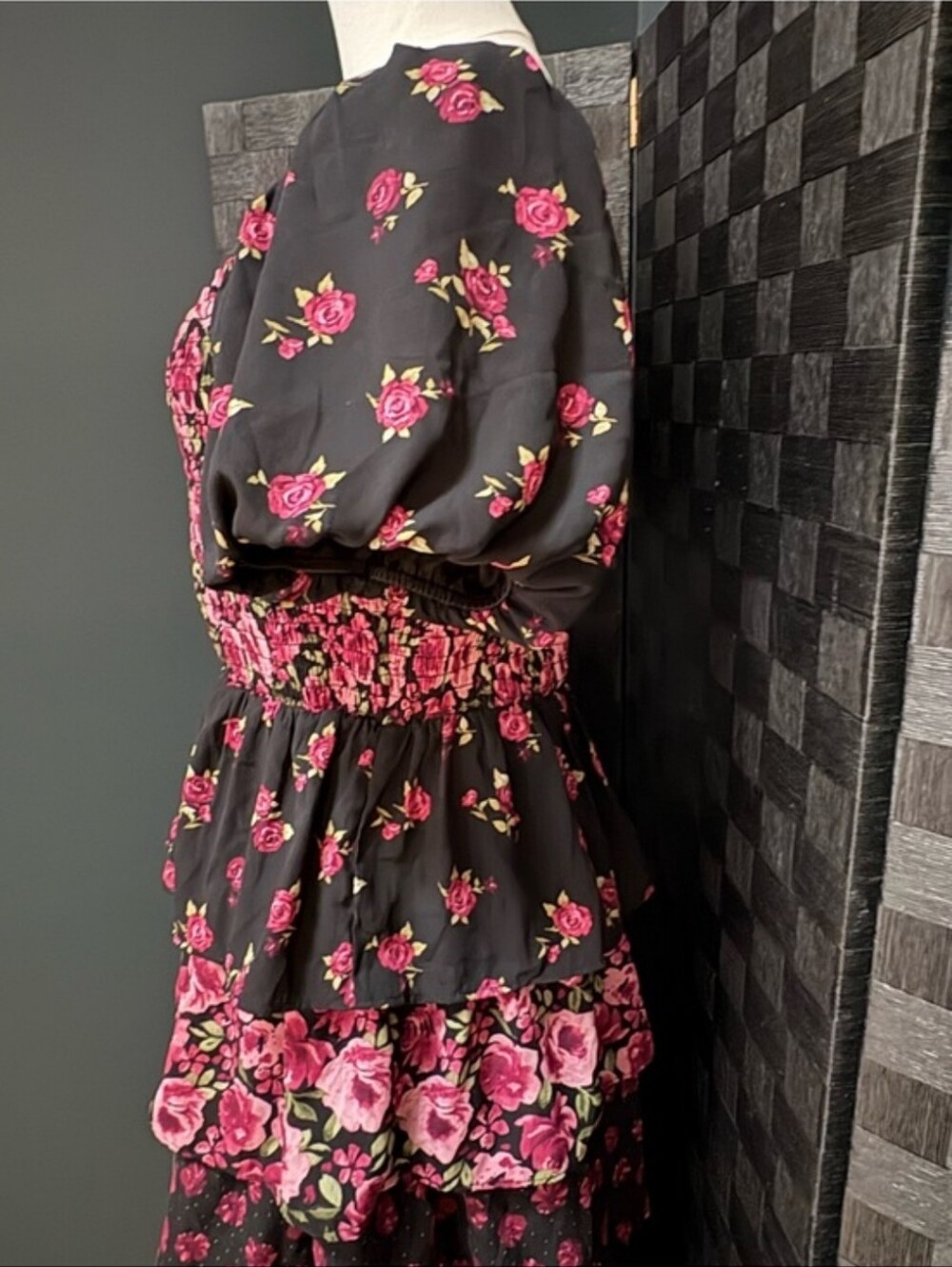 Dry Goods Crystal Doll Puff Sleeve Tiered Midi Dress - Picture 5 of 6